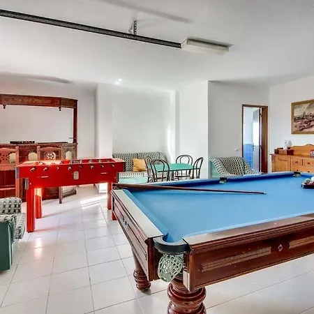 Sao Rafael Sleeps 8 Pool Air Con Wifi Albufeira
